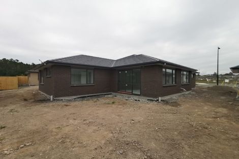 Photo of property in 8 Ropere Street, Kumeu, 0810