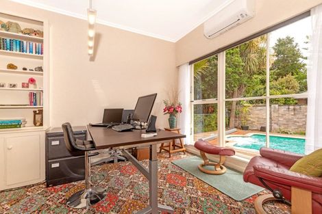 Photo of property in 3a Owen Road, Inner Kaiti, Gisborne, 4010