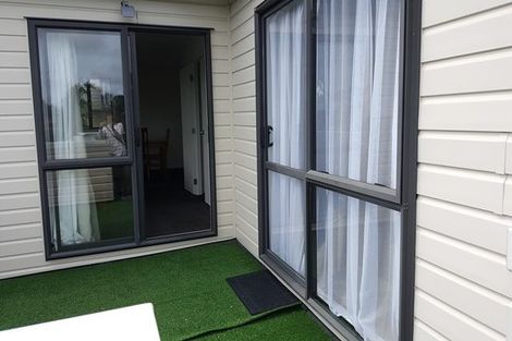 Photo of property in 8d Schnapper Rock Road, Schnapper Rock, Auckland, 0632