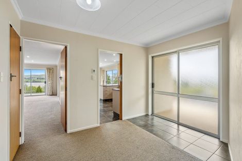 Photo of property in 10 Kilgour Street, Waihola, Milton, 9073