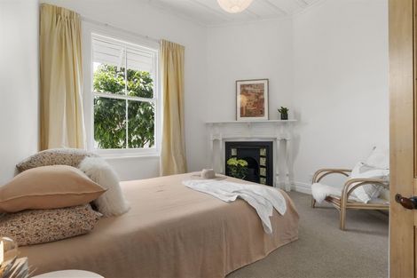 Photo of property in 39 Ewen Alison Avenue, Devonport, Auckland, 0624