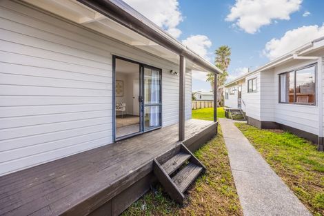 Photo of property in 80 Cottingham Crescent, Mangere East, Auckland, 2024