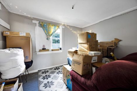 Photo of property in 244 Egmont Street, Patea, 4520