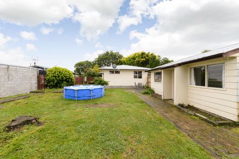 Photo of property in 124 Tremaine Avenue, Westbrook, Palmerston North, 4412