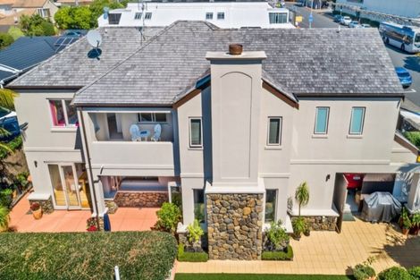 Photo of property in 1/13 Milford Road, Milford, Auckland, 0620