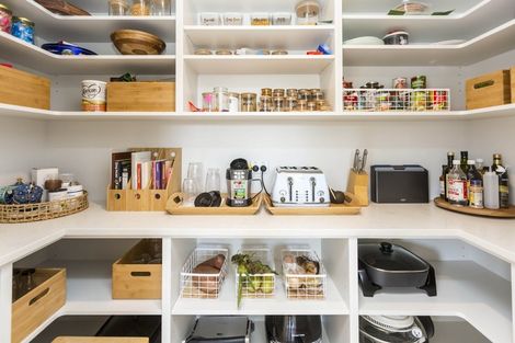 Photo of property in 27 Salisbury Crescent, Wallaceville, Upper Hutt, 5018