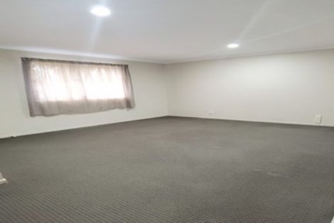 Photo of property in 77 Pitt Avenue, Clendon Park, Auckland, 2103