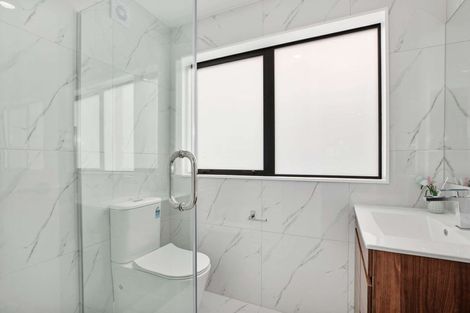 Photo of property in 2b Wyon Way, Flat Bush, Auckland, 2016