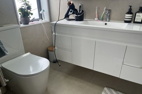 Photo of property in 48a Lyttelton Avenue, Forrest Hill, Auckland, 0620