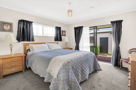 Photo of property in 21a Chester Street, Levin, 5510