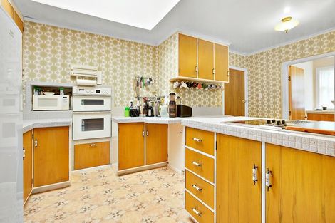 Photo of property in 86 Rawhiti Road, Pukerua Bay, 5026