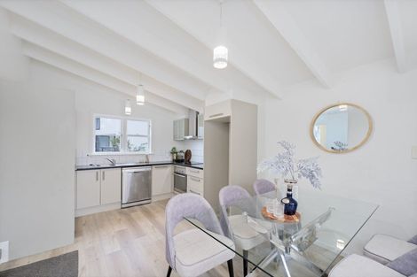 Photo of property in 12a Kallu Crescent, Mount Roskill, Auckland, 1041