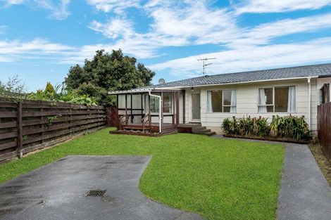 Photo of property in 1/29 Kindergarten Drive, Conifer Grove, Takanini, 2112