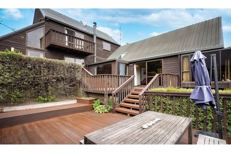 Photo of property in 7 Shalamar Drive, Cashmere, Christchurch, 8022