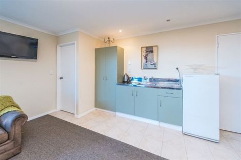 Photo of property in 18 Titter Place, Springvale, Whanganui, 4501