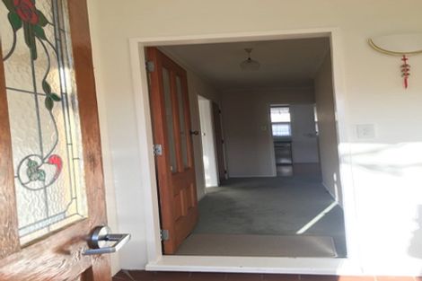 Photo of property in 122 Kings Crescent, Hutt Central, Lower Hutt, 5010