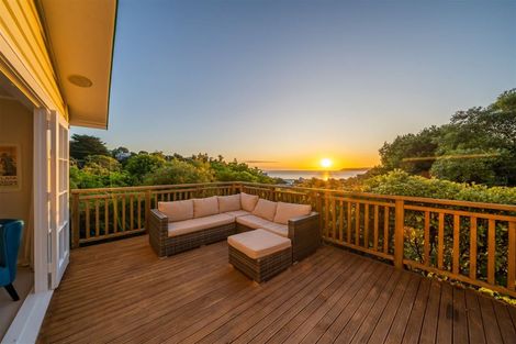 Photo of property in 11 Reserve Road, Plimmerton, Porirua, 5026