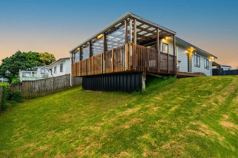 Photo of property in 2/39 Templeton Place, Clendon Park, Auckland, 2103