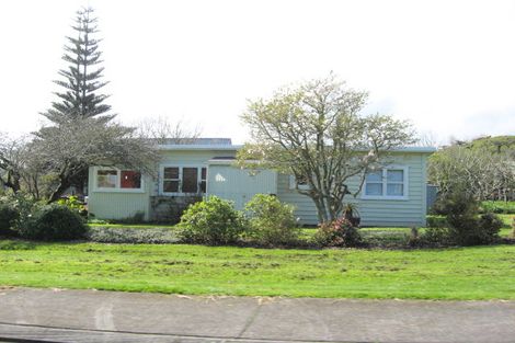 Photo of property in 46 Whakapaki Street, Urenui, 4375