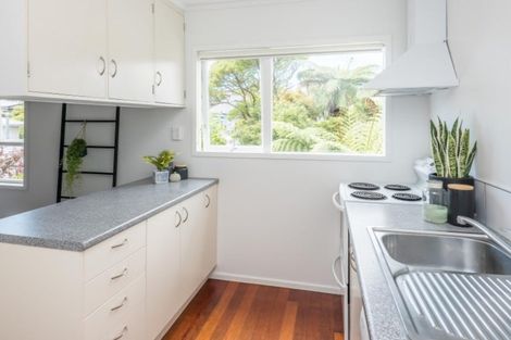 Photo of property in 30a Friend Street, Karori, Wellington, 6012