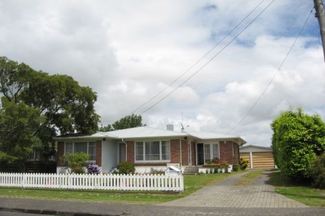 Photo of property in 21 Edinburgh Avenue, Rosehill, Papakura, 2113