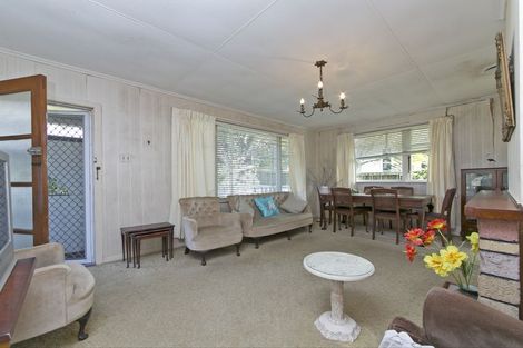 Photo of property in 202 Beach Haven Road, Beach Haven, Auckland, 0626