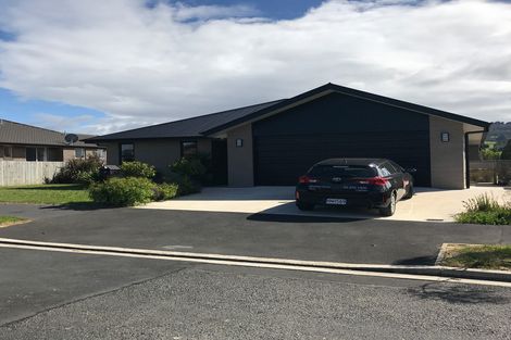 Photo of property in 57 Severn Street, Green Island, Dunedin, 9018