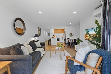 Photo of property in Paramount Apartments, 8/281 Maunganui Road, Mount Maunganui, 3116