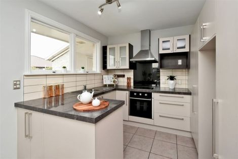 Photo of property in 33 Parnwell Street, Burwood, Christchurch, 8083