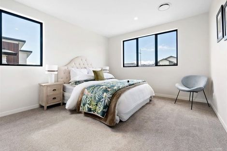 Photo of property in 6 Makura Road, Long Bay, Auckland, 0630