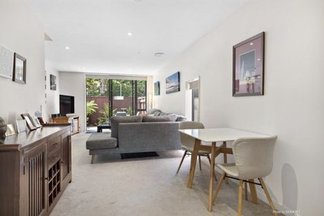 Photo of property in Nouvo Apartments, 5/21 Rugby Street, Mount Cook, Wellington, 6021