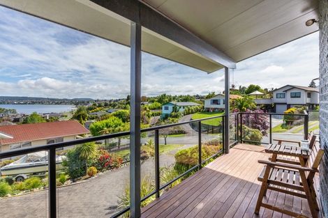 Photo of property in 45 Tremaine Avenue, Two Mile Bay, Taupo, 3330
