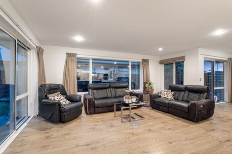 Photo of property in 37 Globe Bay Drive, Templeton, Christchurch, 8042