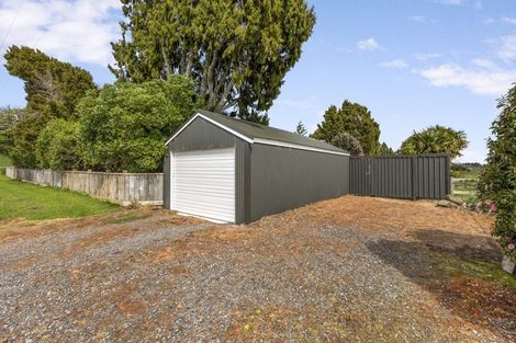 Photo of property in 300 Awai Road, Tarurutangi, New Plymouth, 4372