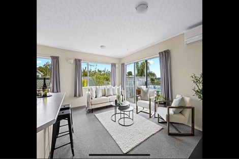 Photo of property in 12a Tower Hill, Stanmore Bay, Whangaparaoa, 0930
