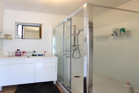 Photo of property in 1/48 Mirrabooka Avenue, Botany Downs, Auckland, 2010