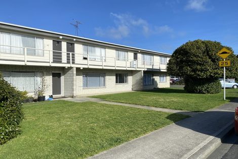 Photo of property in 9/8 Oxford Street, Tawa, Wellington, 5028