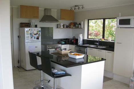 Photo of property in 29a Stanmore Bay Road, Stanmore Bay, Whangaparaoa, 0932
