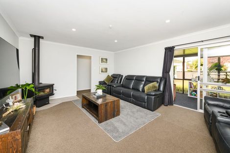 Photo of property in 16 Lane Place, Awapuni, Palmerston North, 4412