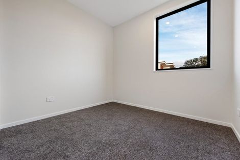 Photo of property in 4202d Great North Road, Glendene, Auckland, 0602