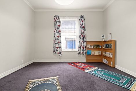 Photo of property in 195 Macandrew Road, South Dunedin, Dunedin, 9012