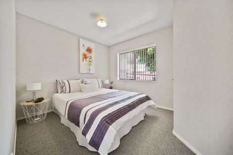 Photo of property in 2/527 Weymouth Road, Weymouth, Auckland, 2103