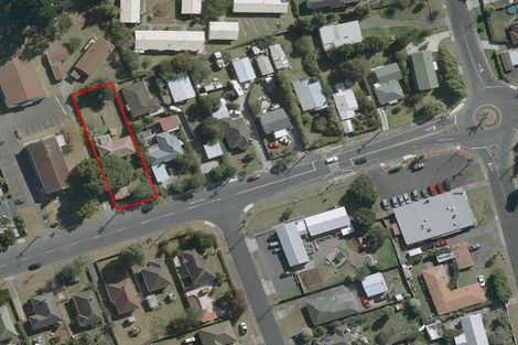 Photo of property in 202 Beach Haven Road, Beach Haven, Auckland, 0626