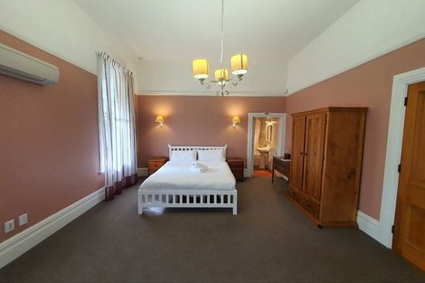 Photo of property in 27 Holly Road, St Albans, Christchurch, 8014