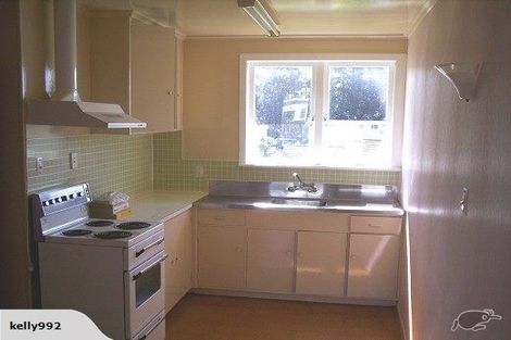 Photo of property in 26 Eastglen Road, Glen Eden, Auckland, 0602