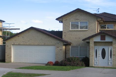 Photo of property in 25 Medallion Drive, Oteha, Auckland, 0632