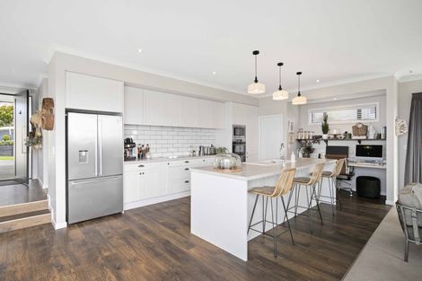 Photo of property in 10 Flynn Road, Pukekohe, 2120