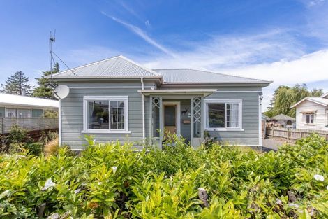 Photo of property in 5 Rawhiti Street, Dannevirke, 4930