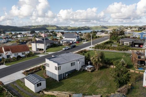 Photo of property in 8a Gilmour Street, Raglan, 3225