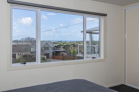 Photo of property in 14 Seaview Road, Ruakaka, 0116